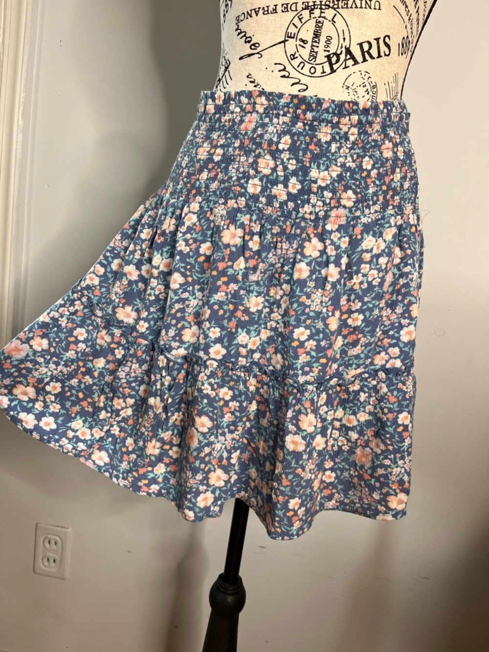 Hippie Rose Women’s Size L Multicolor Floral Blue Skirt Vacation Travel Beach - Picture 2 of 6